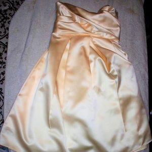 Mackenzie MIchaels size 2 Ivory strapless formal